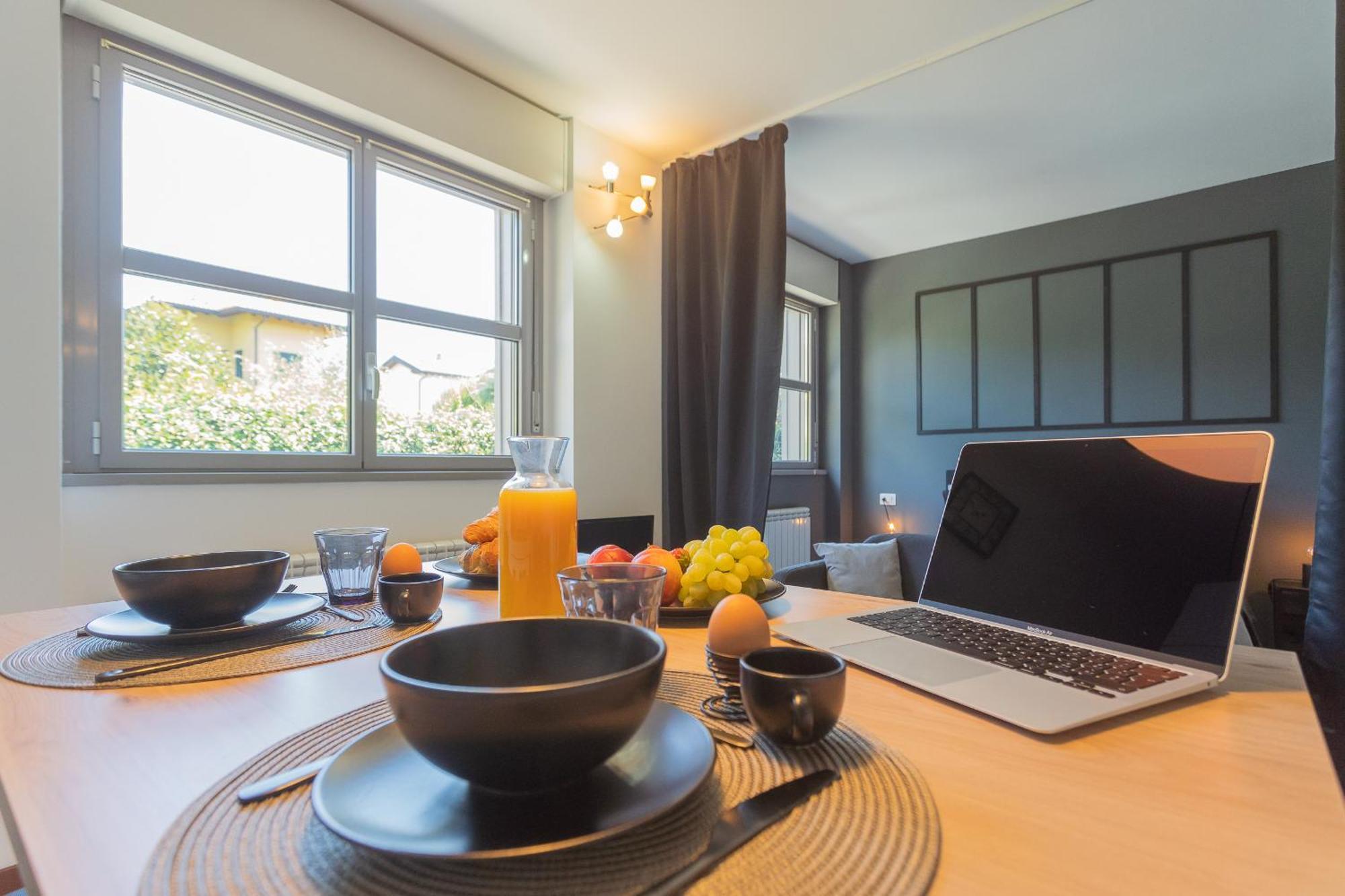 Black Loft Como By Rent All Como Exterior foto